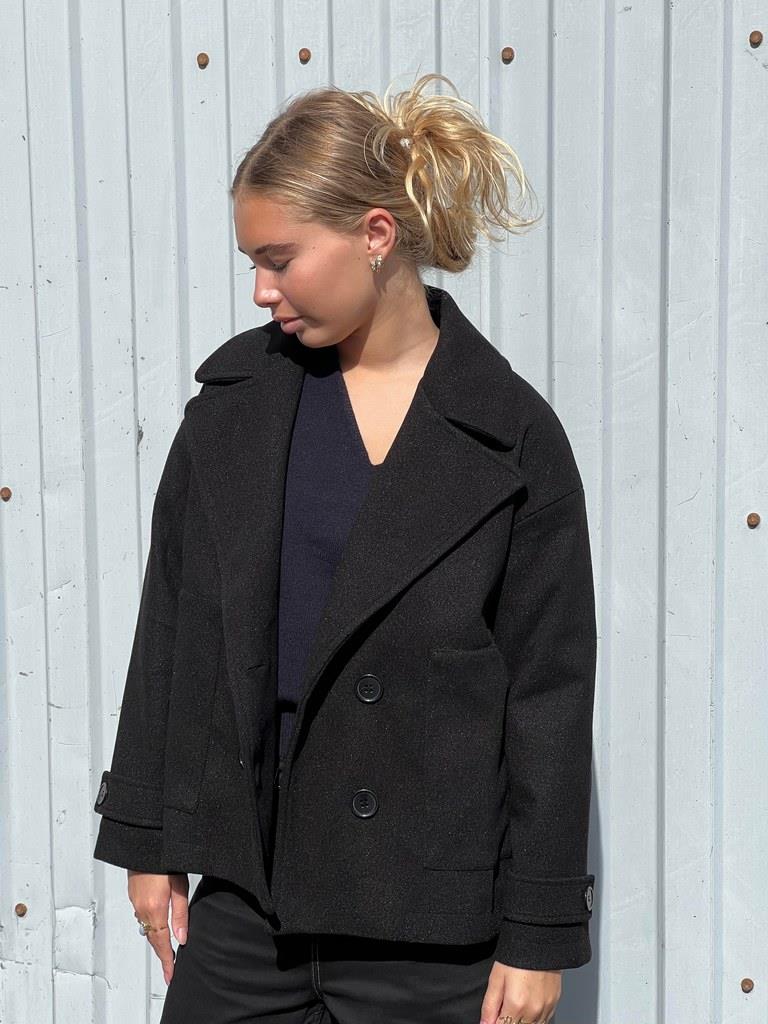 Klassisk Peacoat med dobbelt knap - Arlin