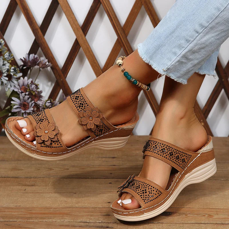 2023-Summer-Women-Slippers-Plus-Size-Women-s-Shoes-Retro-Roman-Sandals-Women-Pu-Casual-Flower_b89a2f8f-8b4b-4478-b82b-4732feaca395.webp