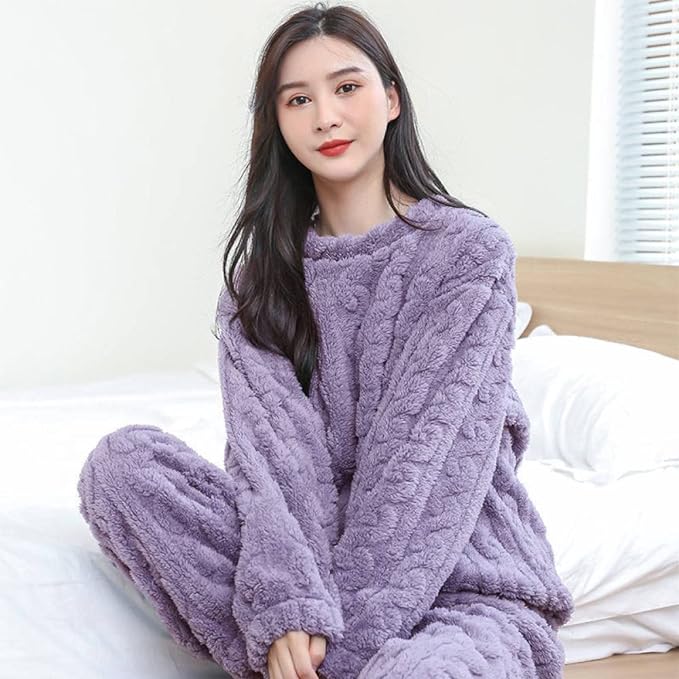 Pyjamassæt lavet af blød fleece - Renda