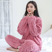 Pyjamassæt lavet af blød fleece - Renda