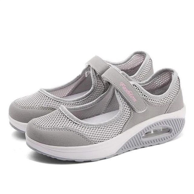 Dames-Wandelschoenen-2021-Zomer-Mode-Mesh-Ademend-Vrouwelijke-Platform-Schoenen-Outdoor-Casual-Platte-Schoenen-Hollow-Out.jpg_640x640_1.png