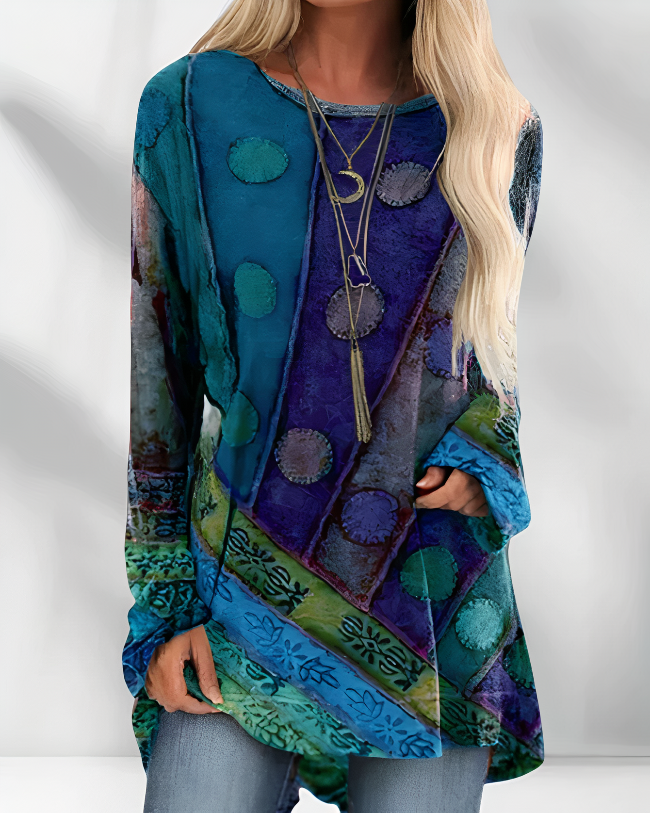Damebluse med etnisk print til kvinder - Abeline