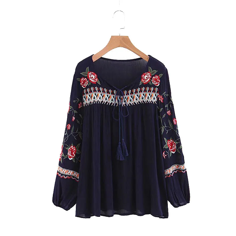Boho broderet bluse med ballonærmer og kvast bindeudskæring - Werono