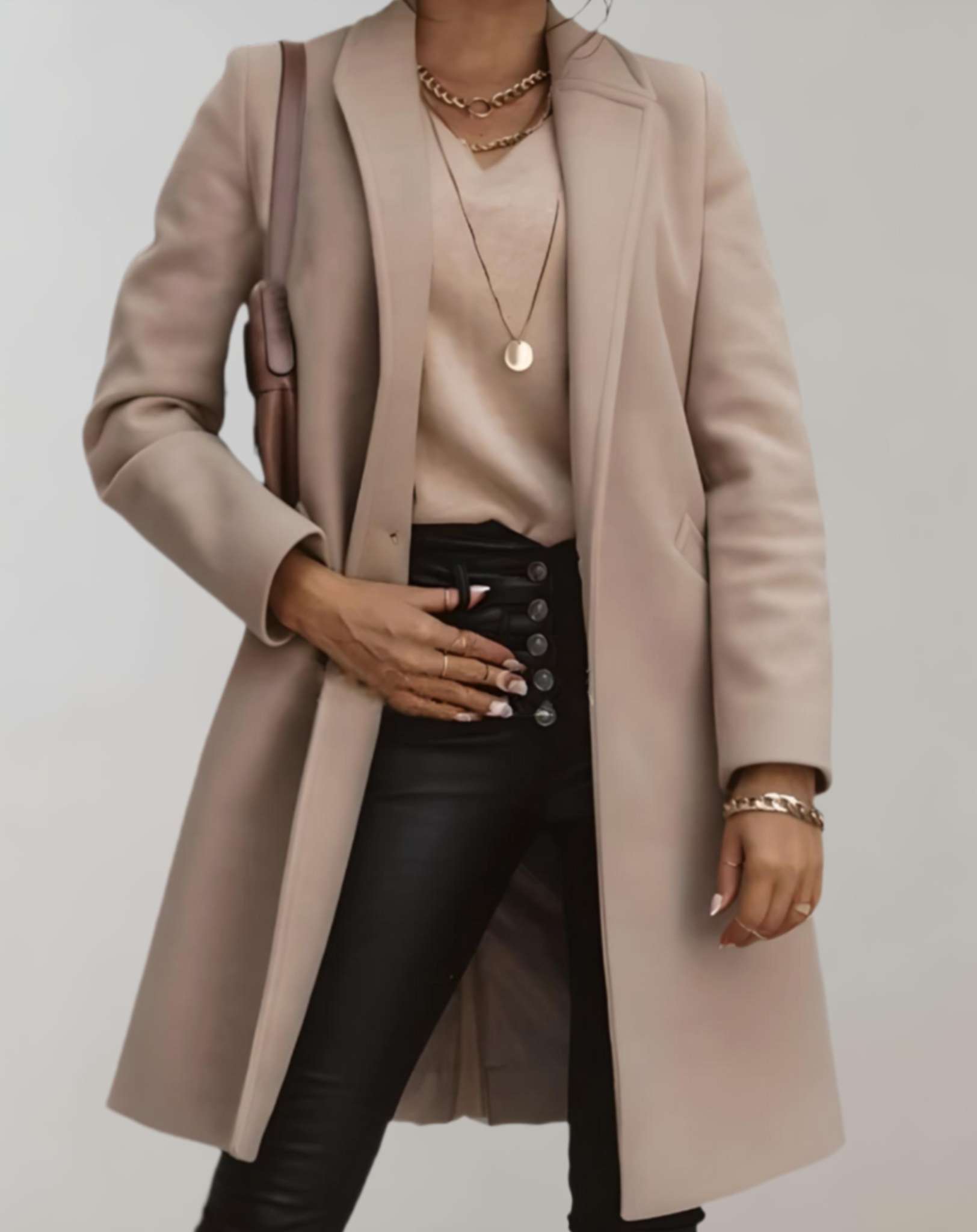 Kacel - Elegant trenchcoat med enkelt knaplukning og lommer