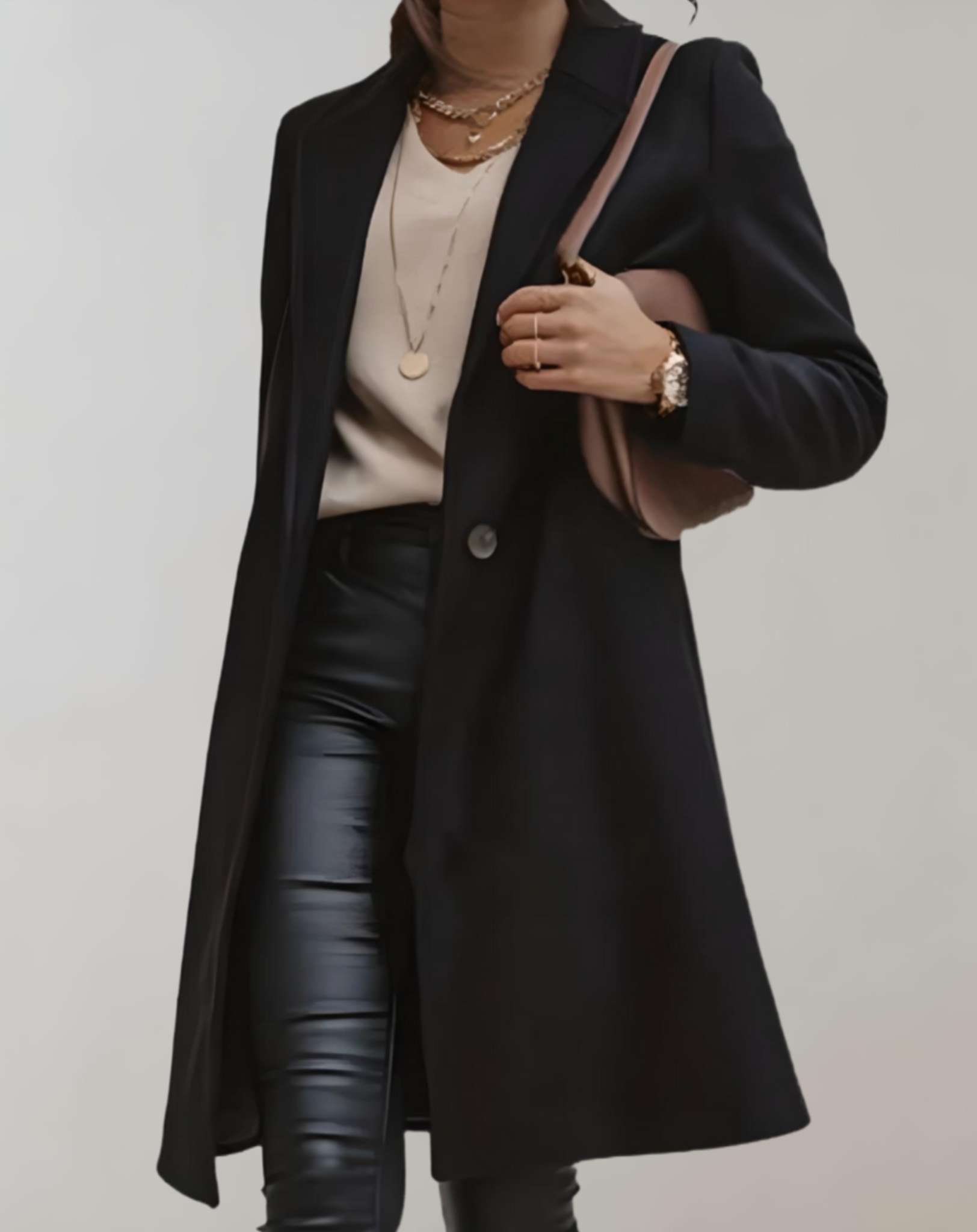 Kacel - Elegant trenchcoat med enkelt knaplukning og lommer