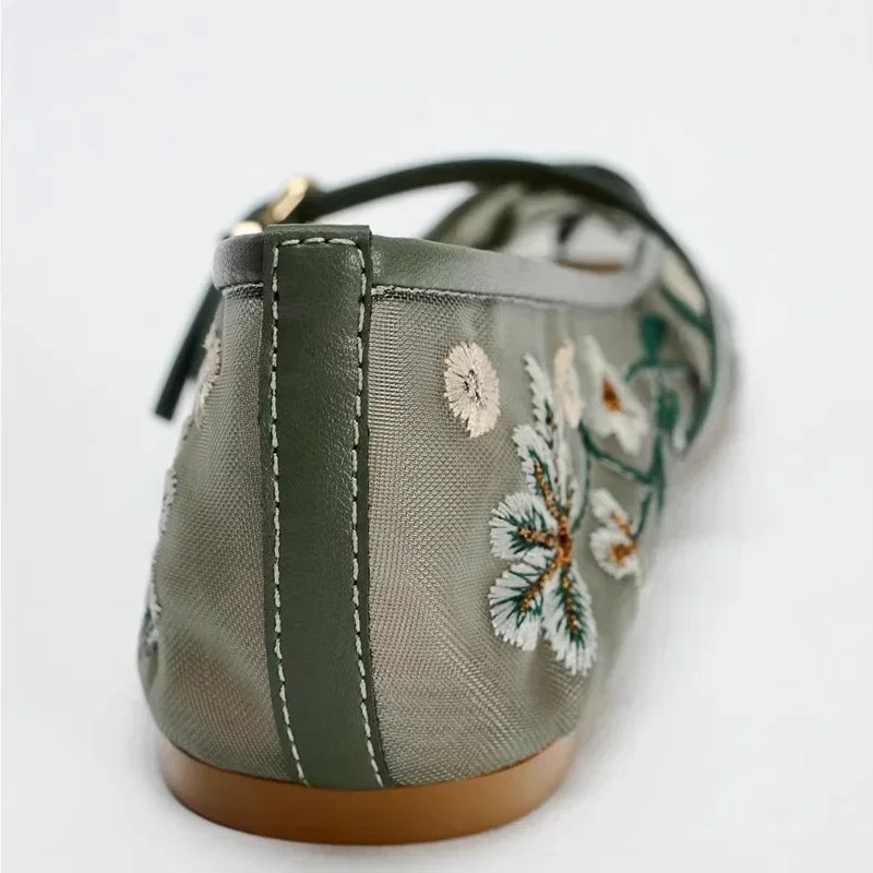 Broderede blomster ballerinaer med rem og gennemsigtig overdel - Helmana