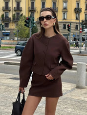 Elegant 2-delt Mini-Nederdel og Blazersæt med Ballonknapper - Lauran