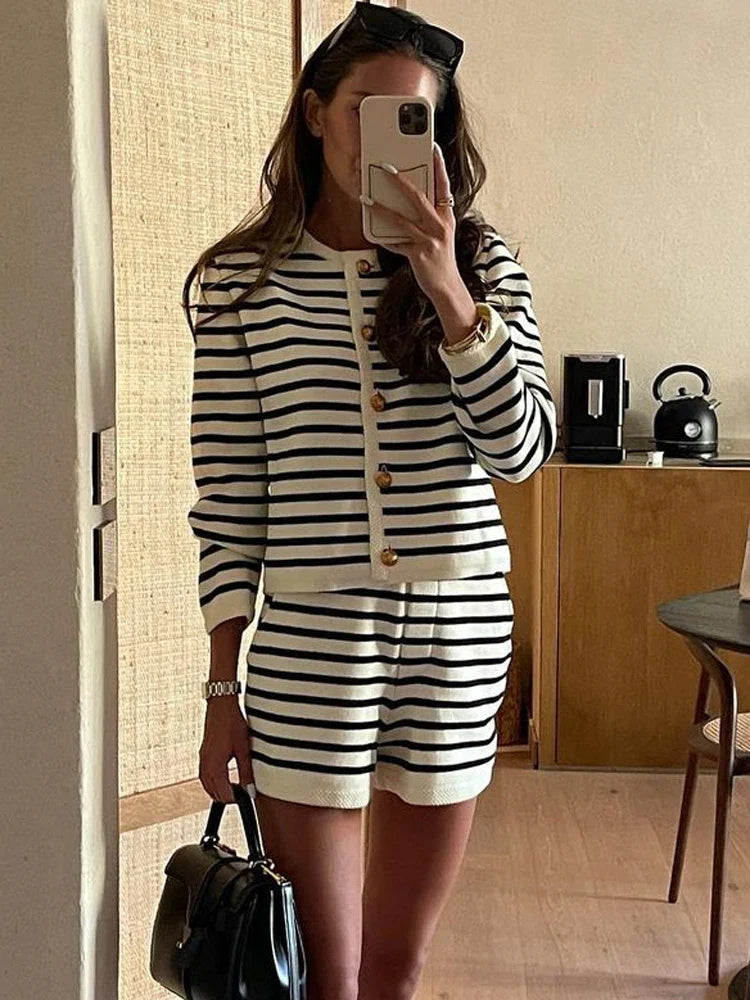 Zebra Trykke Stribet Cardigan og Shorts Sæt | Forårskollektion - Alentina