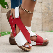 Stilfulde Tofarvede Kilesandaler - Carlotta
