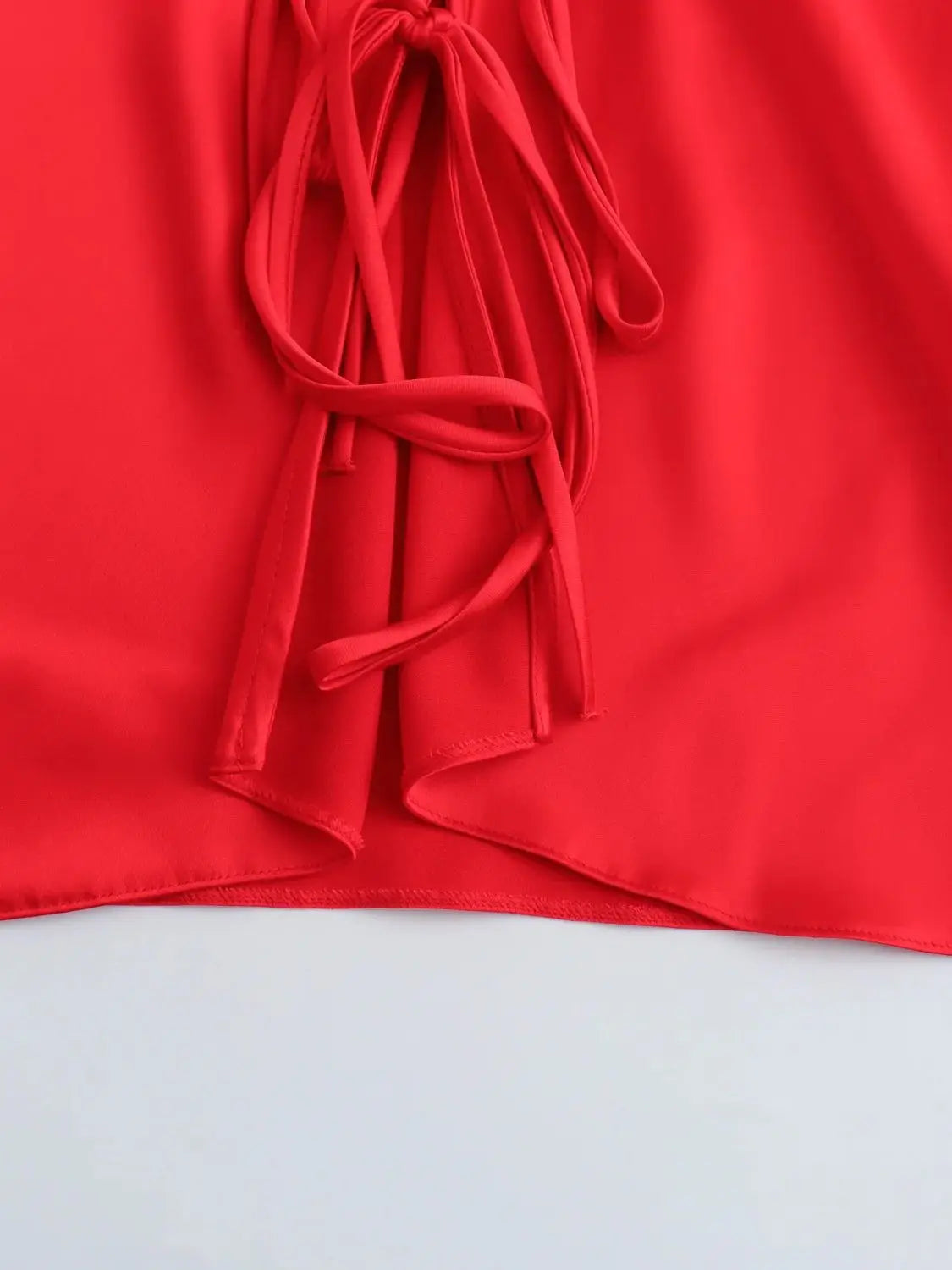 Elegant Damebluse Lavet af Satinsilkestof | Business-og Aftentøj - Tehila