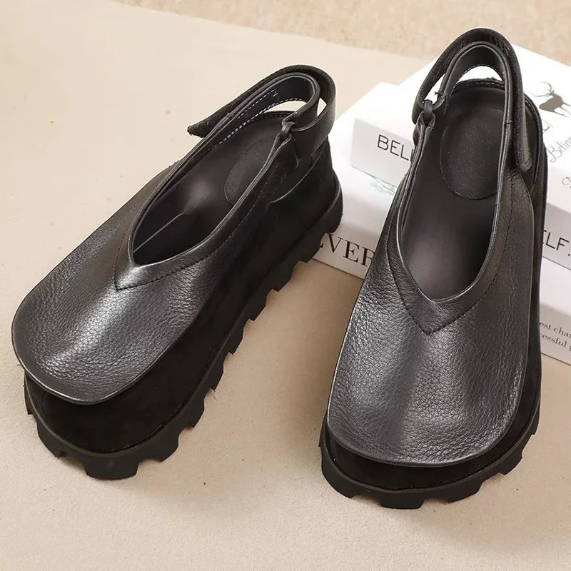 Chunky slingback-sandaler med lukket front og rillet sål - Pendia