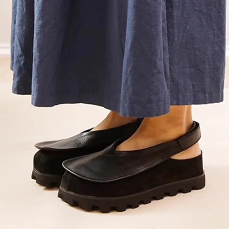 Chunky slingback-sandaler med lukket front og rillet sål - Pendia