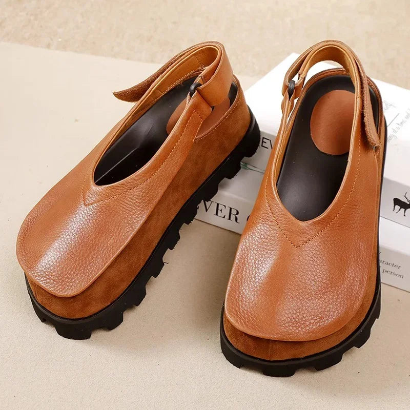 Chunky slingback-sandaler med lukket front og rillet sål - Pendia