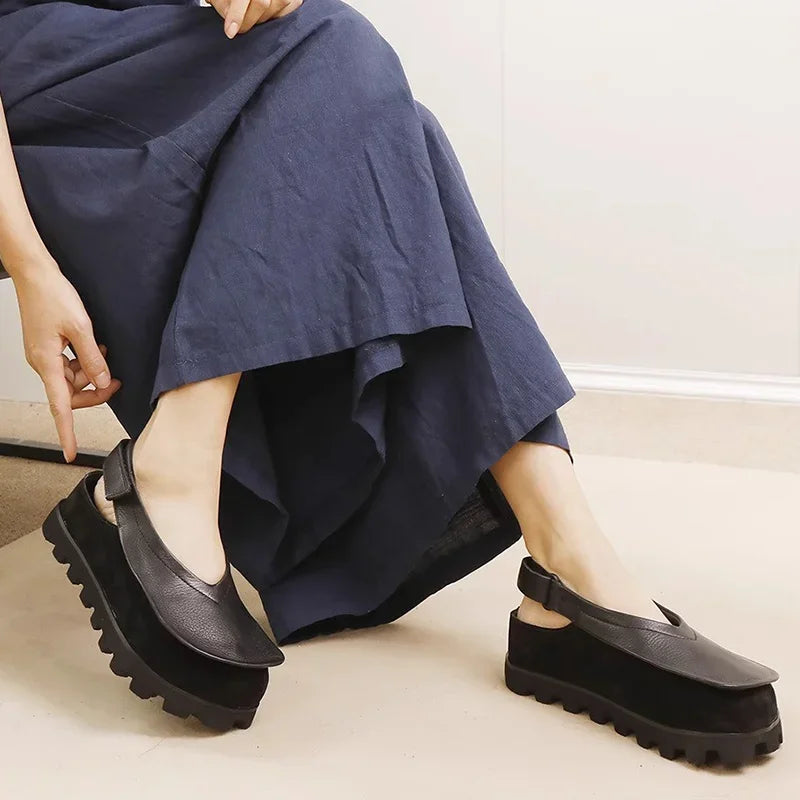 Chunky slingback-sandaler med lukket front og rillet sål - Pendia