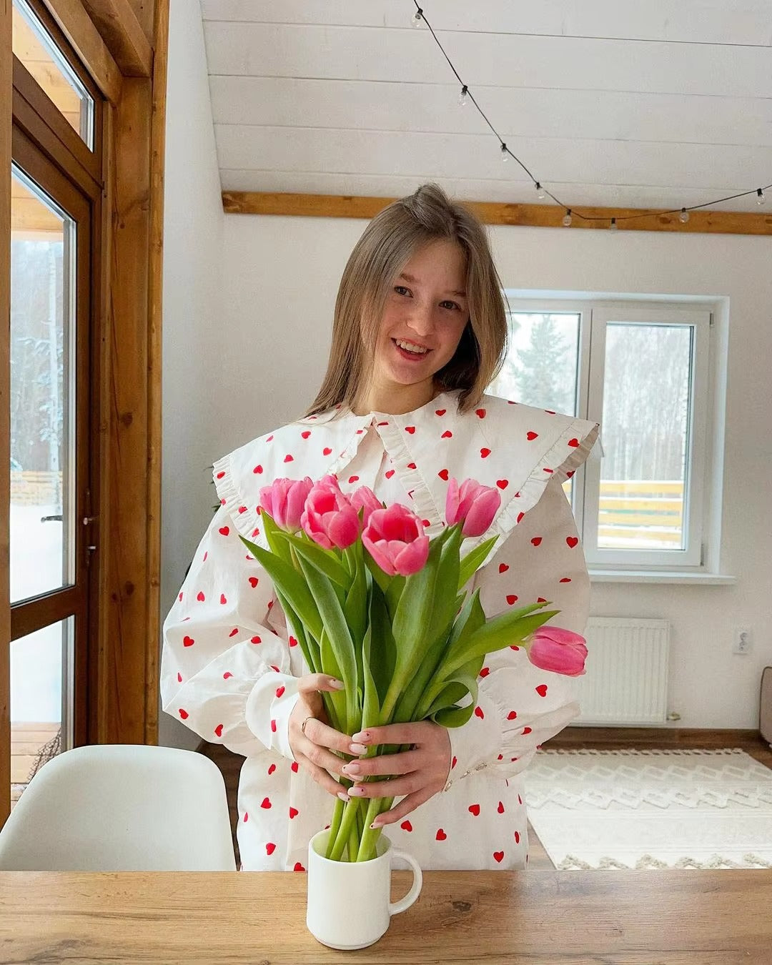 Årgang inspireret hjerteprint flæsebluse | Forårs kollektion - Grishas