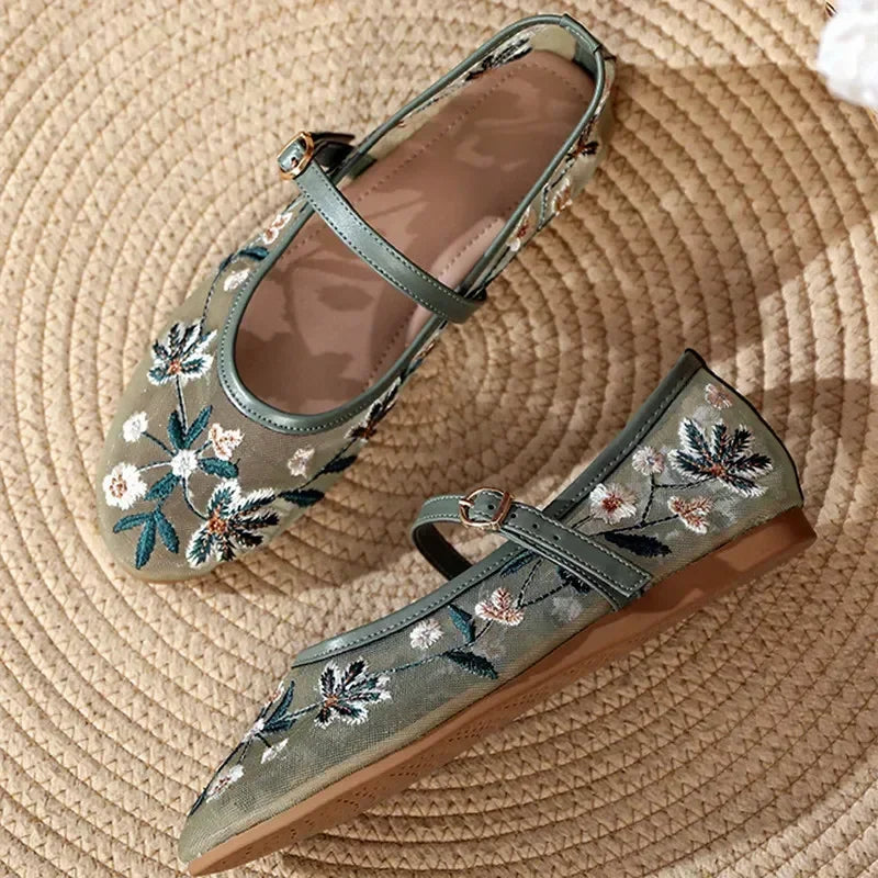 Broderede blomster ballerinaer med rem og gennemsigtig overdel - Helmana