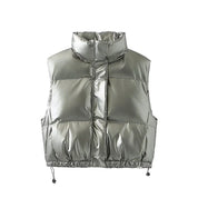 Cropped quiltet vest med høj krave i metallisk look til kvinder | Sylvienna