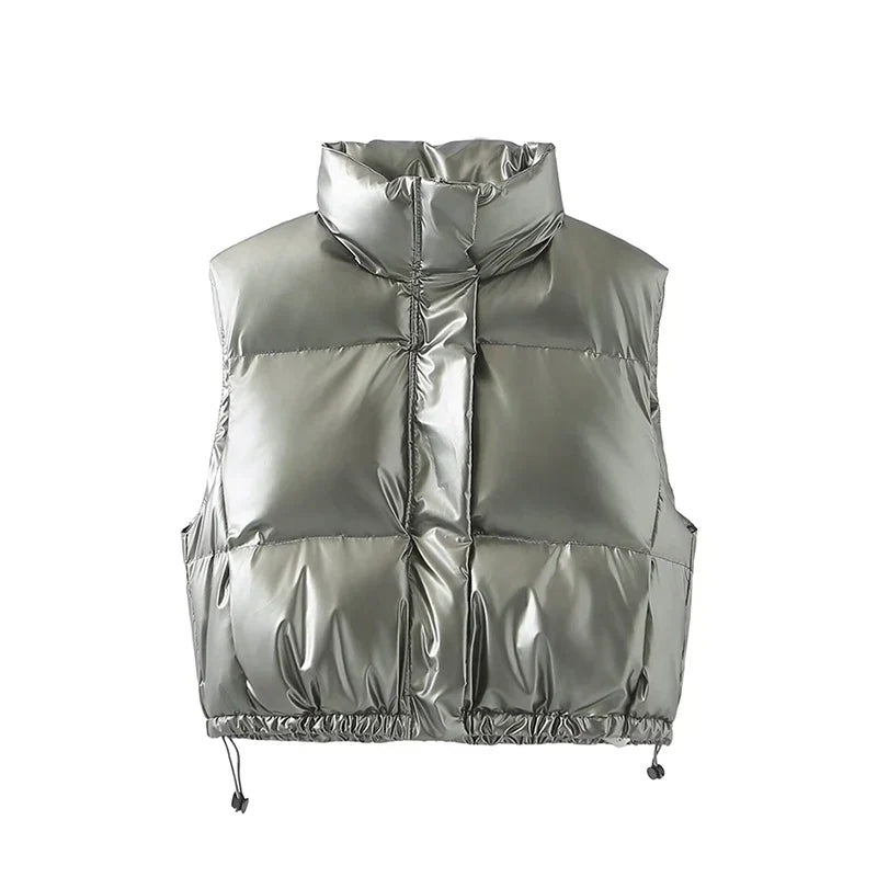 Cropped quiltet vest med høj krave i metallisk look til kvinder | Sylvienna