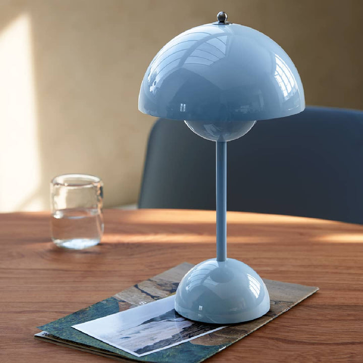 Bordlampe i retro skærmdesign - Brilight