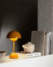Bordlampe i retro skærmdesign - Brilight