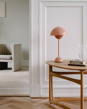 Bordlampe i retro skærmdesign - Brilight