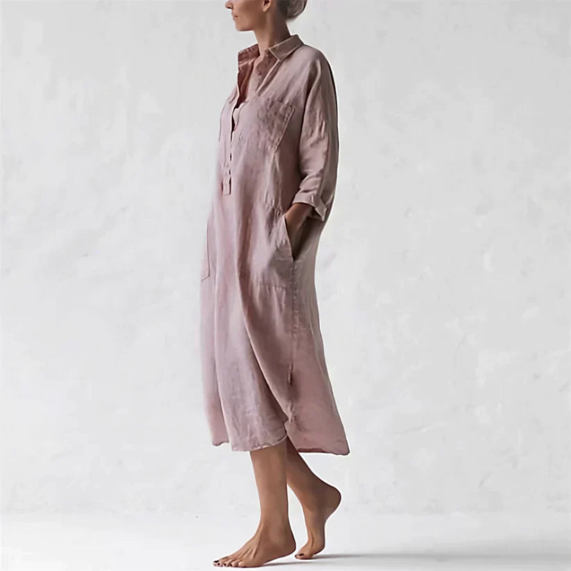 jenny-stilfuld-lang-lyserod-kjole-esbjerg-modehus-50535163003220_cd22e874-1f78-4c3d-9186-aea6099a9def.webp